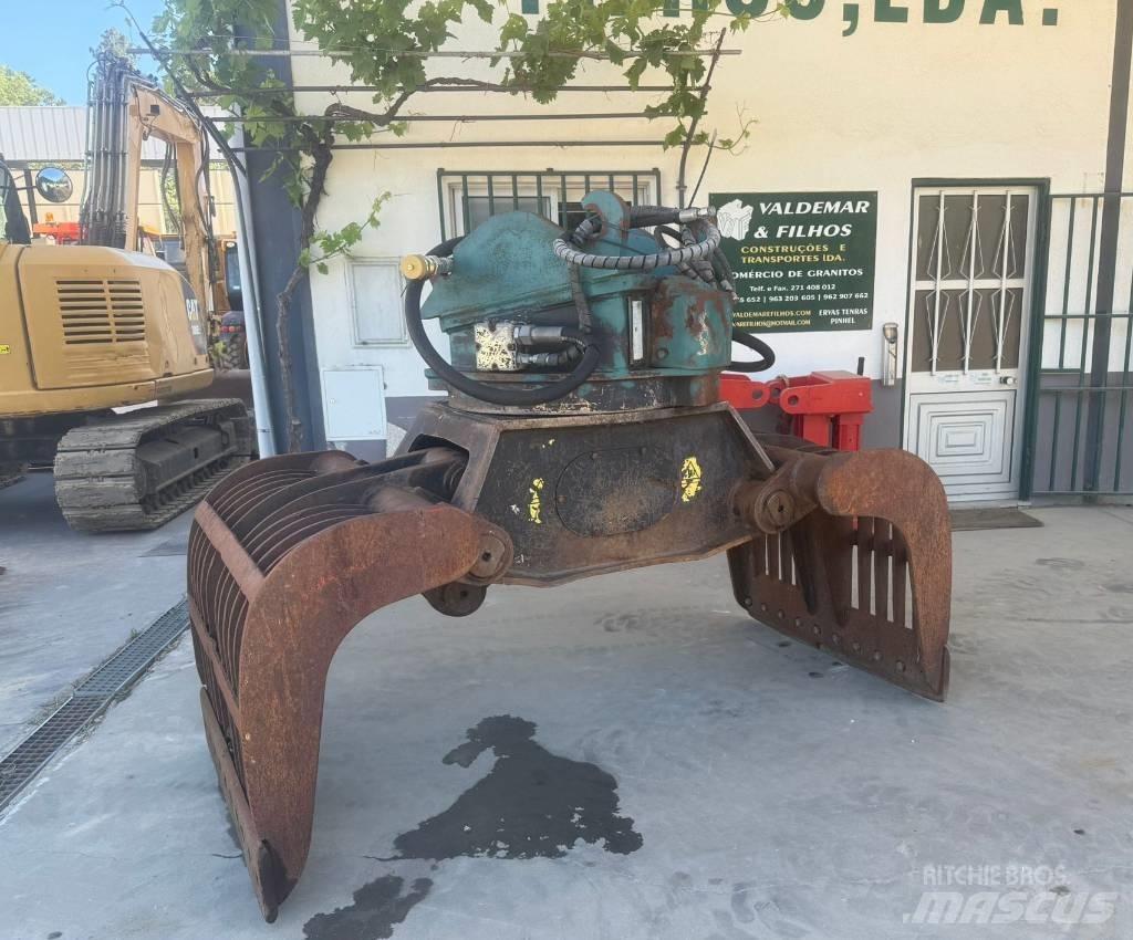CAT G 320B-D Грейферы