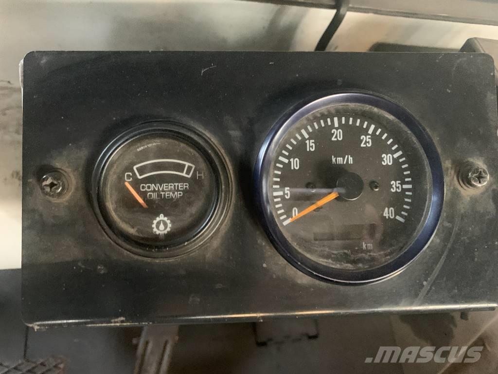 Nissan TD2500 V-2579 Оборудование для аэропортов