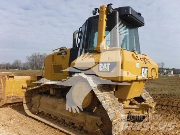 CAT D6N XL Гусеничные бульдозеры