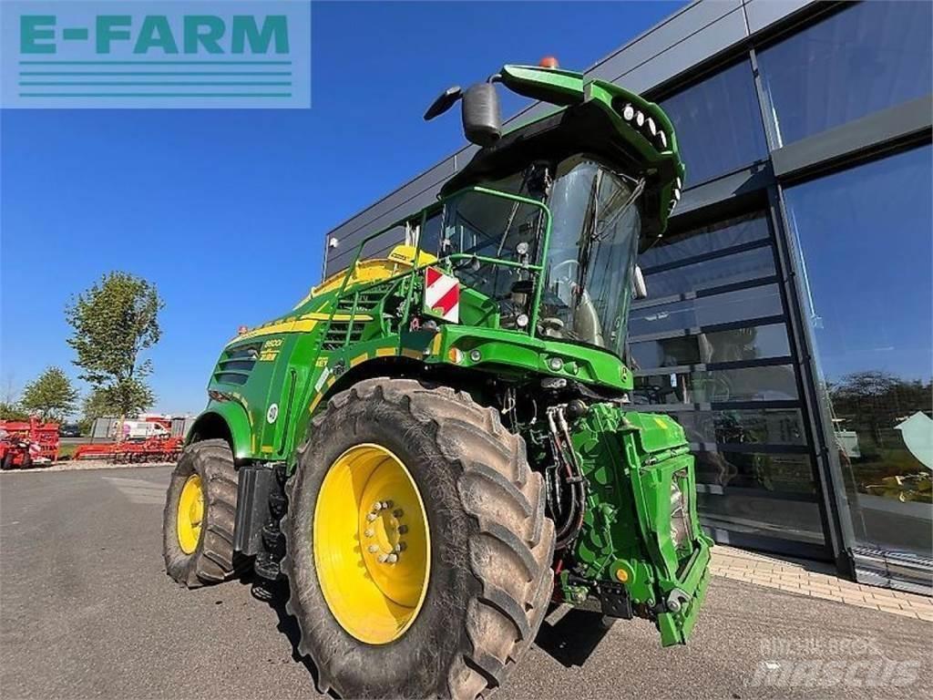 John Deere 8600 Самоходные кормоуборочные комбайны