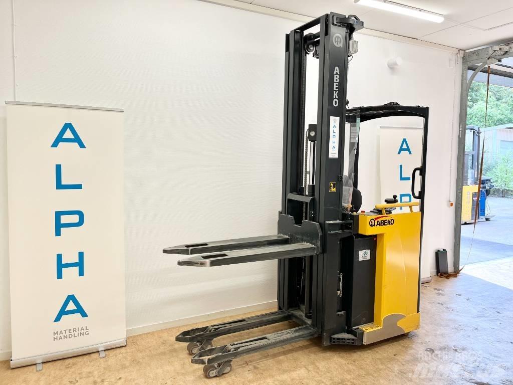 Abeko SW1600 Самоходные электроштабелёры