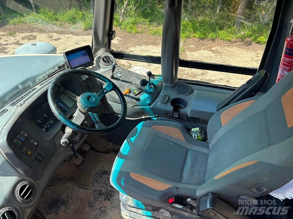 Bell B 30 D Шарнирно-сочленённые самосвалы