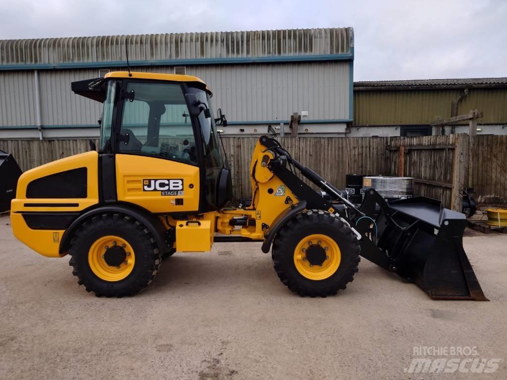 JCB 407 Фронтальные погрузчики