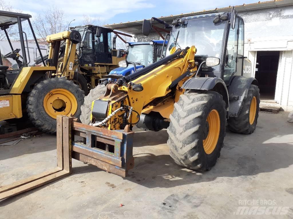 JCB TM 310 S Сельскохозяйственные телескопические погрузчики