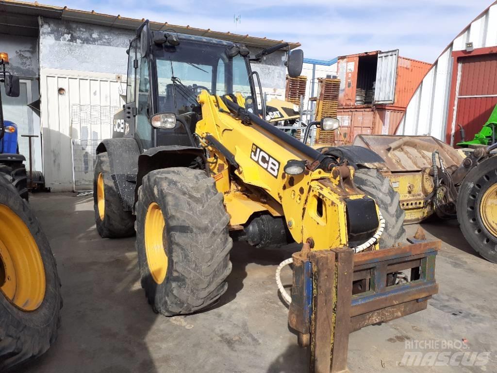 JCB TM 310 S Сельскохозяйственные телескопические погрузчики