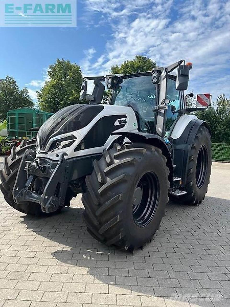 Valtra q245 Трактора
