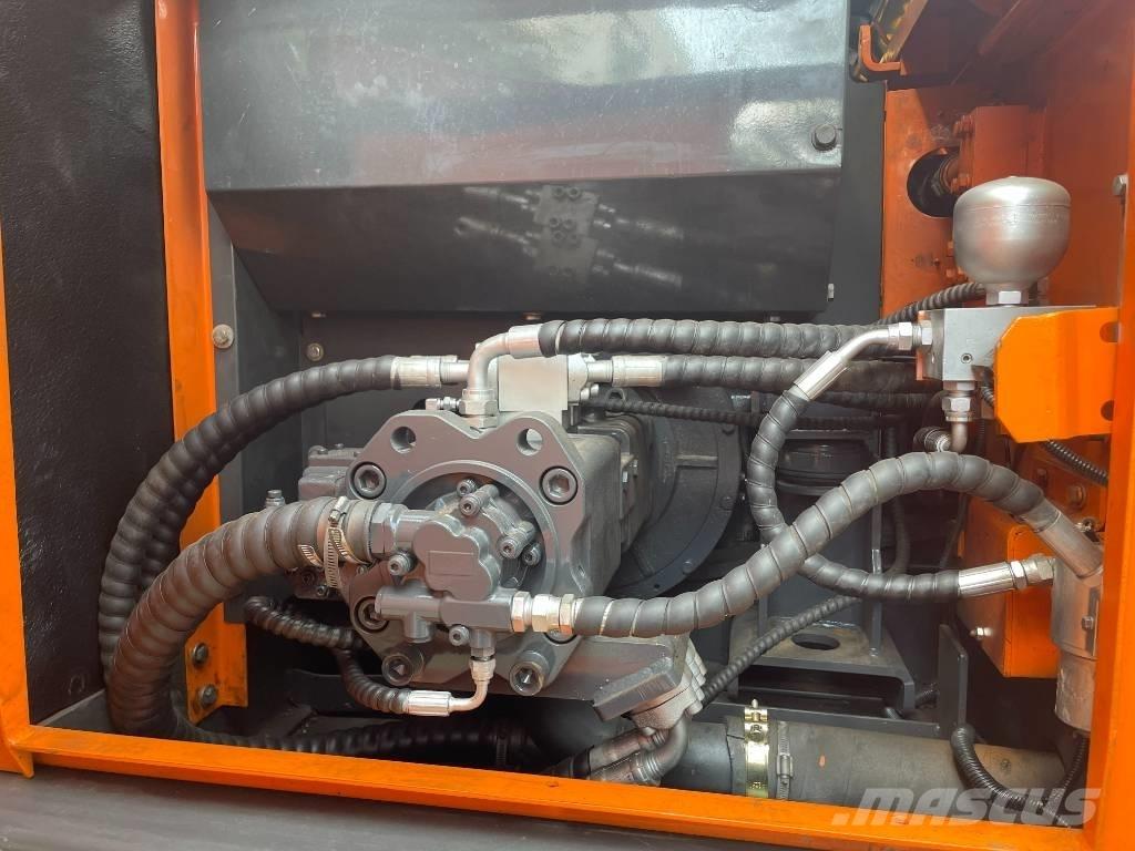 Doosan DX 225 LCA Малые экскаваторы 7т-12т
