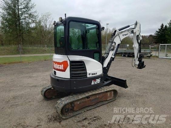 Bobcat E 26 Мини-экскаваторы