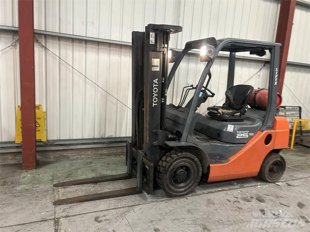 Toyota 02-8FGF20 Газовые погрузчики