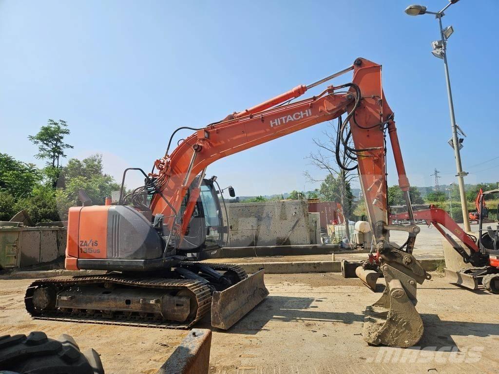Hitachi ZX 135 US Гусеничные экскаваторы