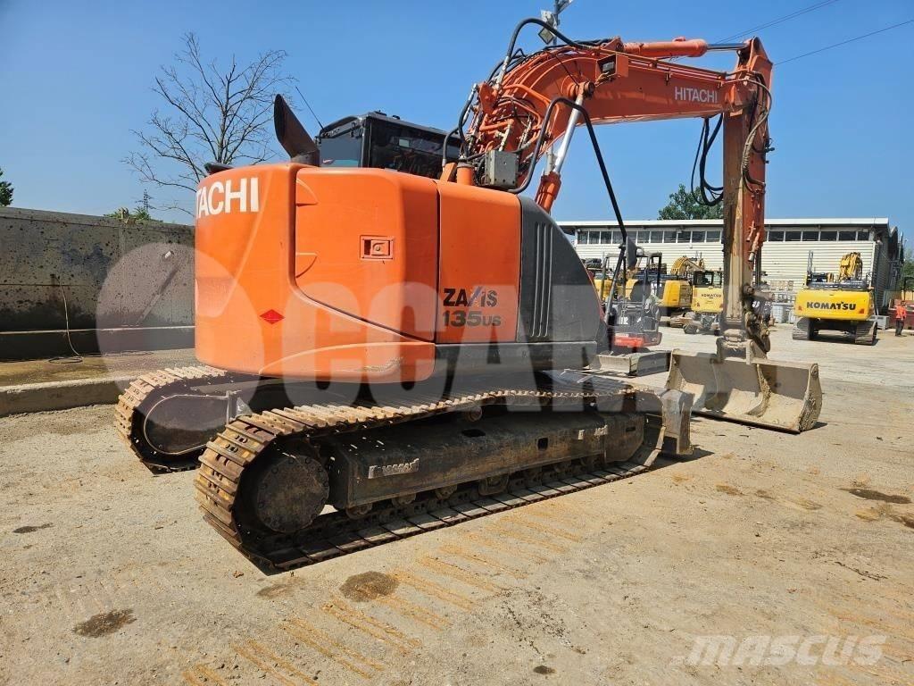 Hitachi ZX 135 US Гусеничные экскаваторы