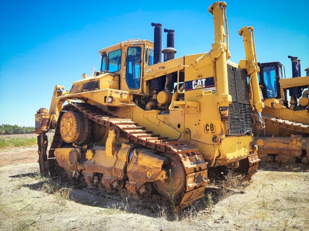 CAT D10 Гусеничные бульдозеры