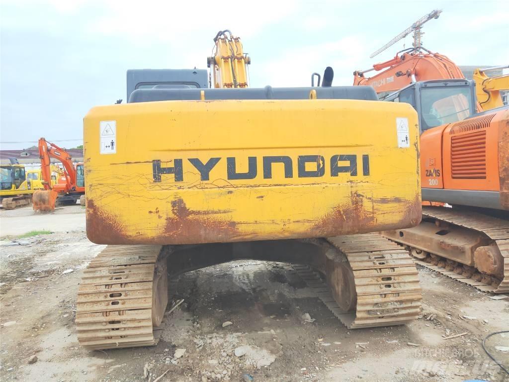 Hyundai R225LC-7 Гусеничные экскаваторы