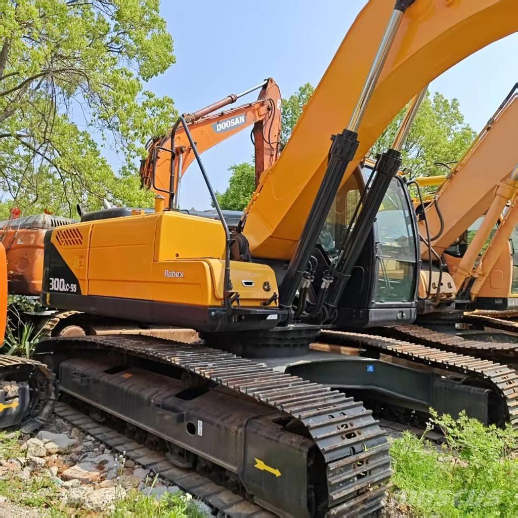 Hyundai R300LC-9S Гусеничные экскаваторы