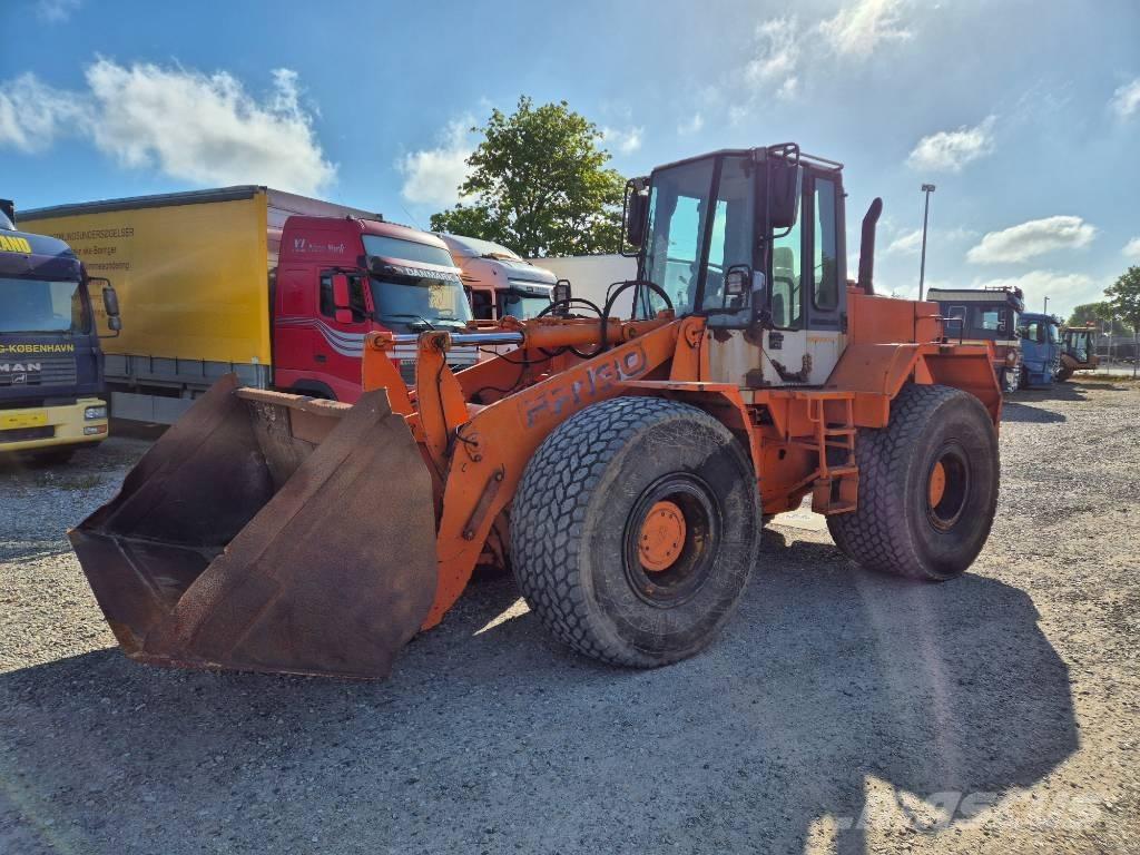 Hitachi FR 130 Фронтальные погрузчики