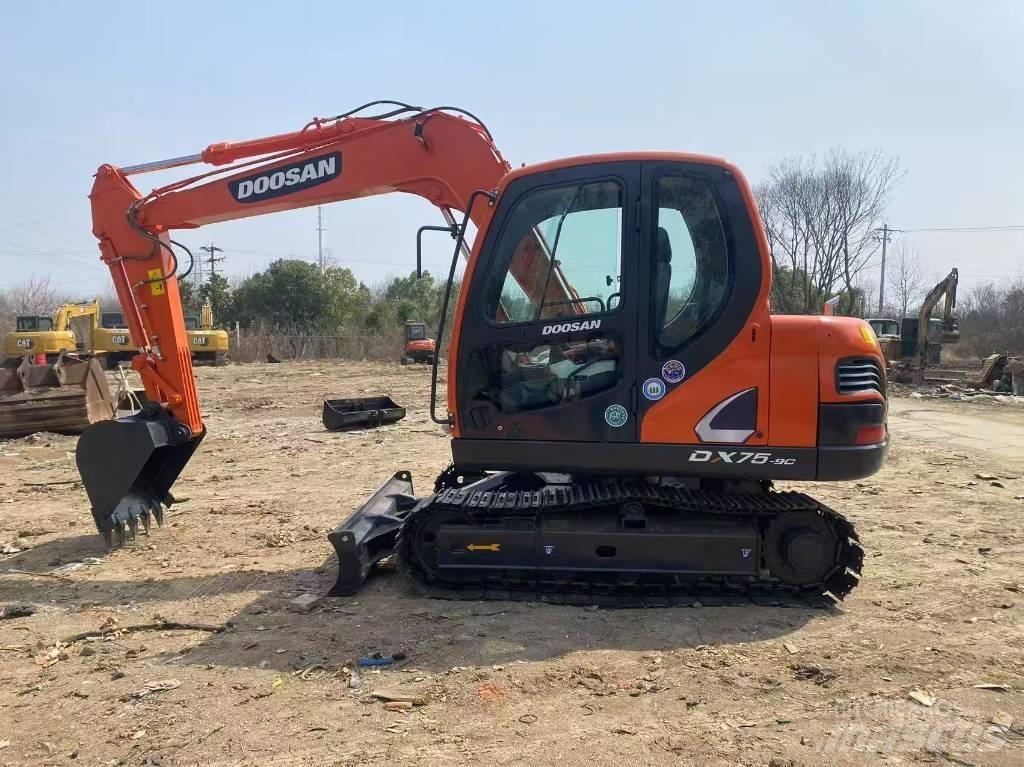Doosan DX75 Мини-экскаваторы