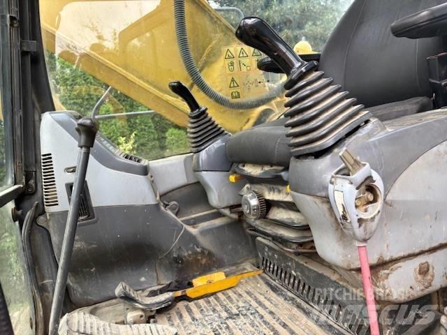 Komatsu PC 210 Гусеничные экскаваторы