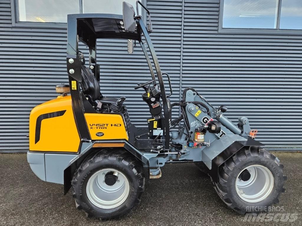 GiANT v452t hd xtra Малые погрузчики