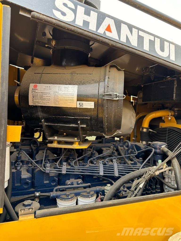 Shantui DH 13 Гусеничные бульдозеры