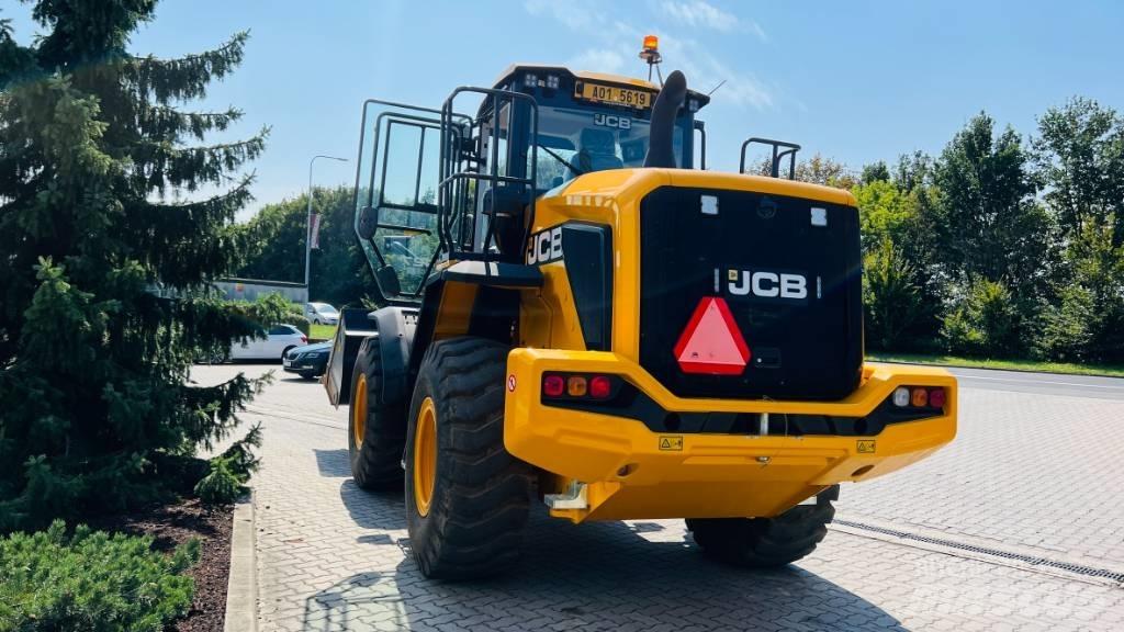 JCB 427 S5 HT Фронтальные погрузчики