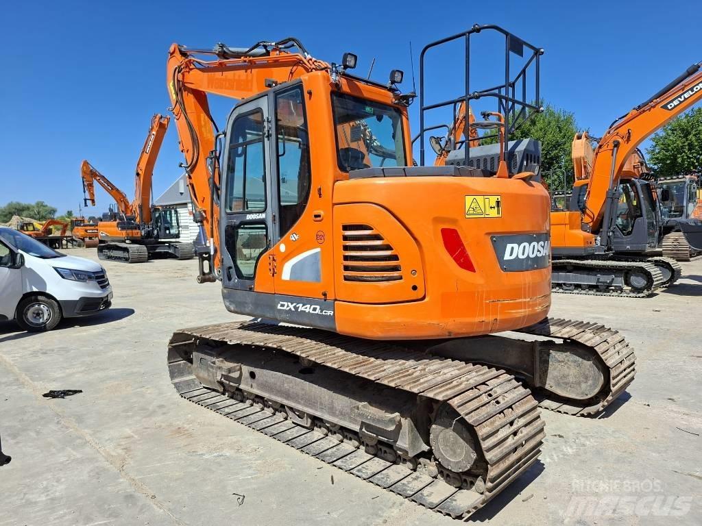 Doosan DX 140 LCR Гусеничные экскаваторы