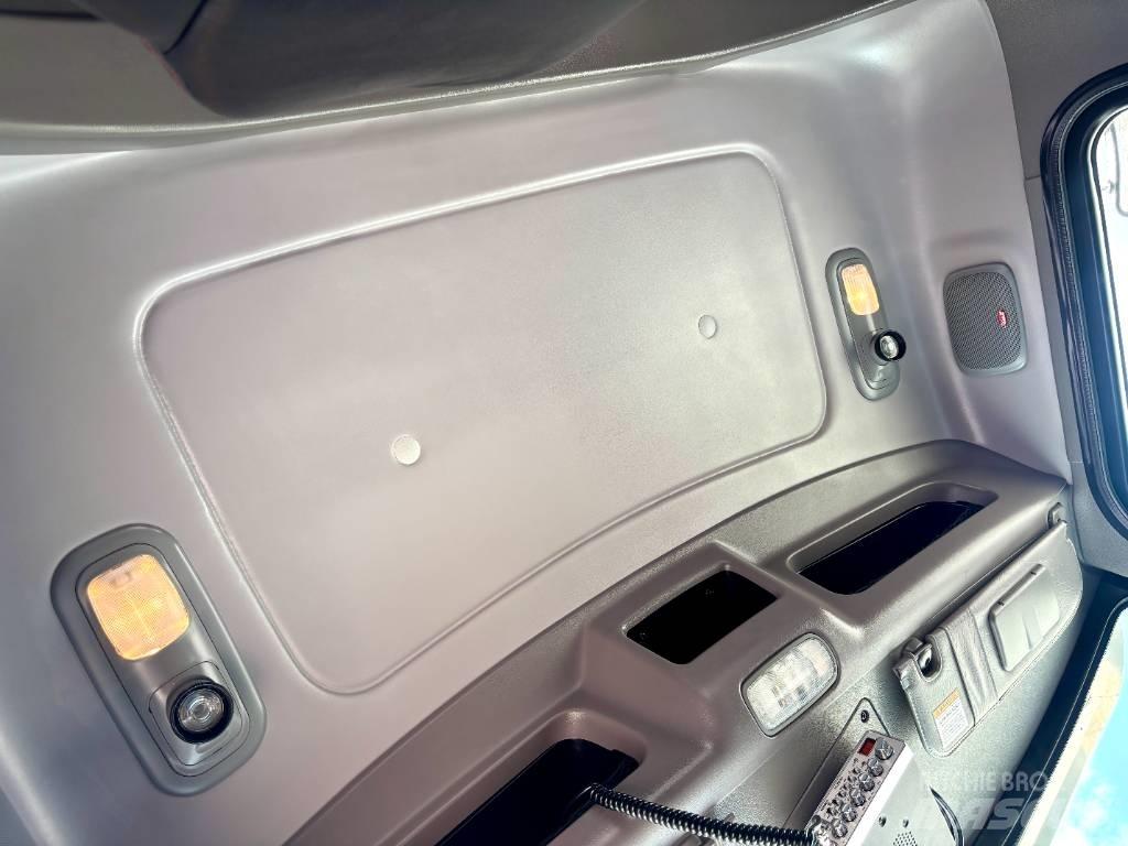 Peterbilt 389 Седельные тягачи