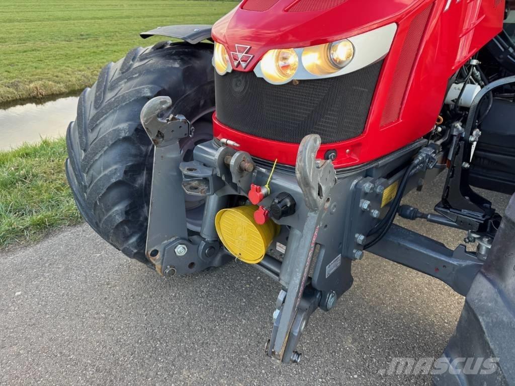 Massey Ferguson 5609 Трактора
