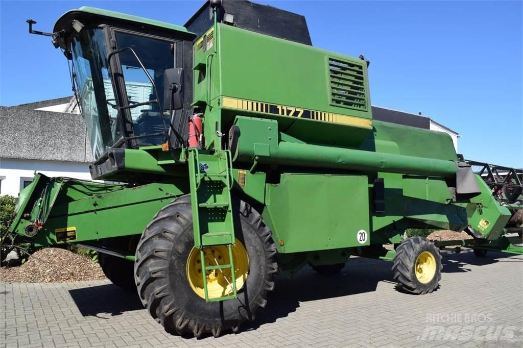 John Deere 1177 Зерноуборочные комбайны