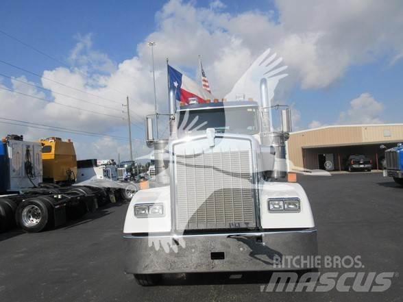 Kenworth W900L Седельные тягачи