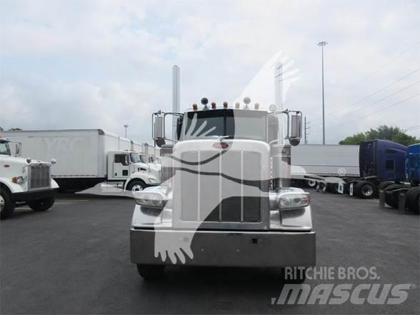 Peterbilt 388 Седельные тягачи