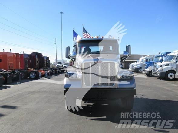 Peterbilt 567 Седельные тягачи