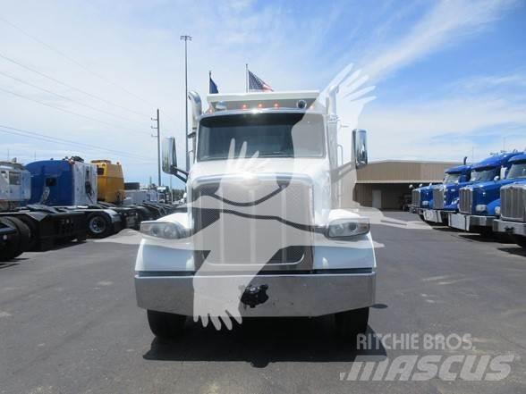 Peterbilt 567 Грузовики-Самосвалы