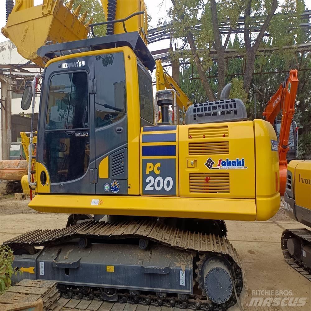 Komatsu PC 200 Гусеничные экскаваторы