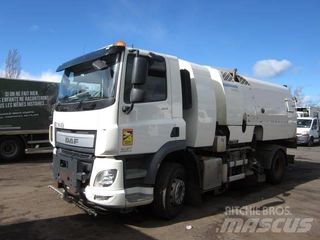 DAF CF330 Уборочные машины