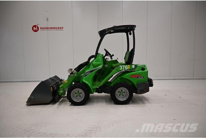 Avant 423 Фронтальные погрузчики