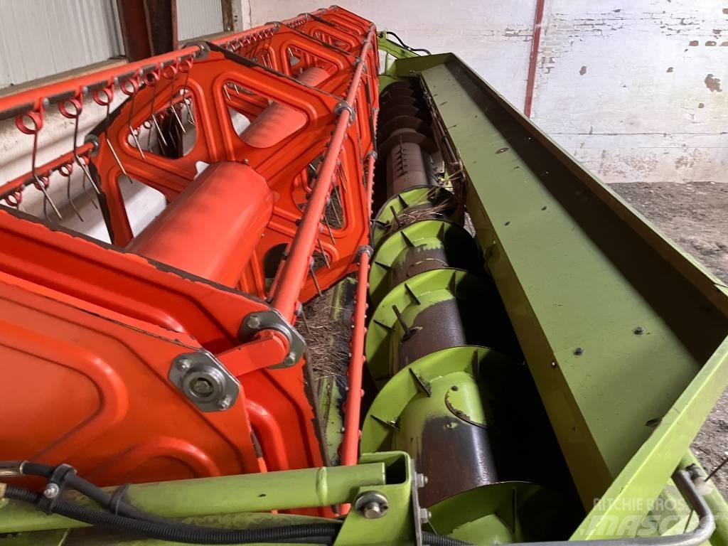 CLAAS LEXION 650 Зерноуборочные комбайны