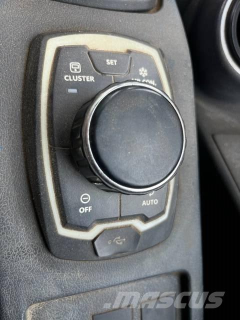 Hyundai HX 140 L Гусеничные экскаваторы