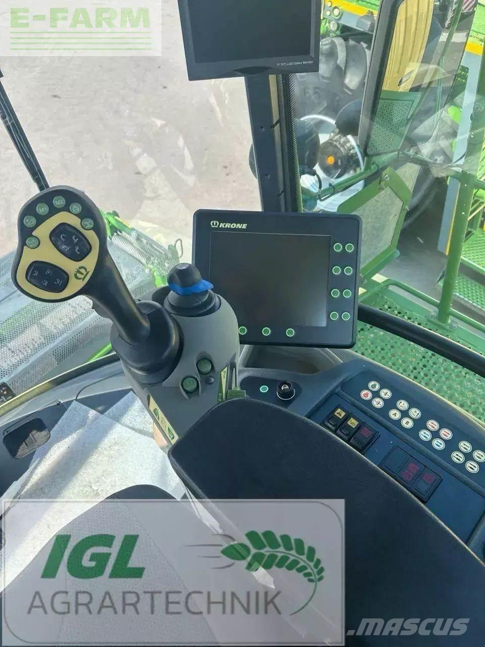 Krone big x 700 i Самоходные кормоуборочные комбайны