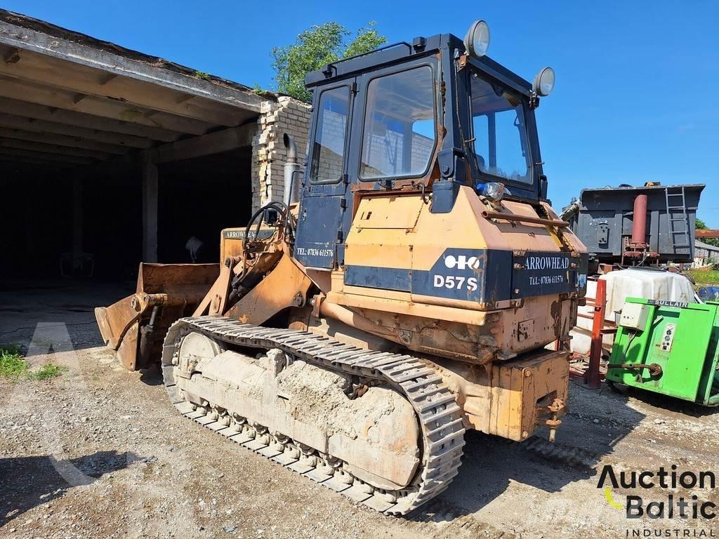 Komatsu D57S-1 Гусеничные фронтальные погрузчики