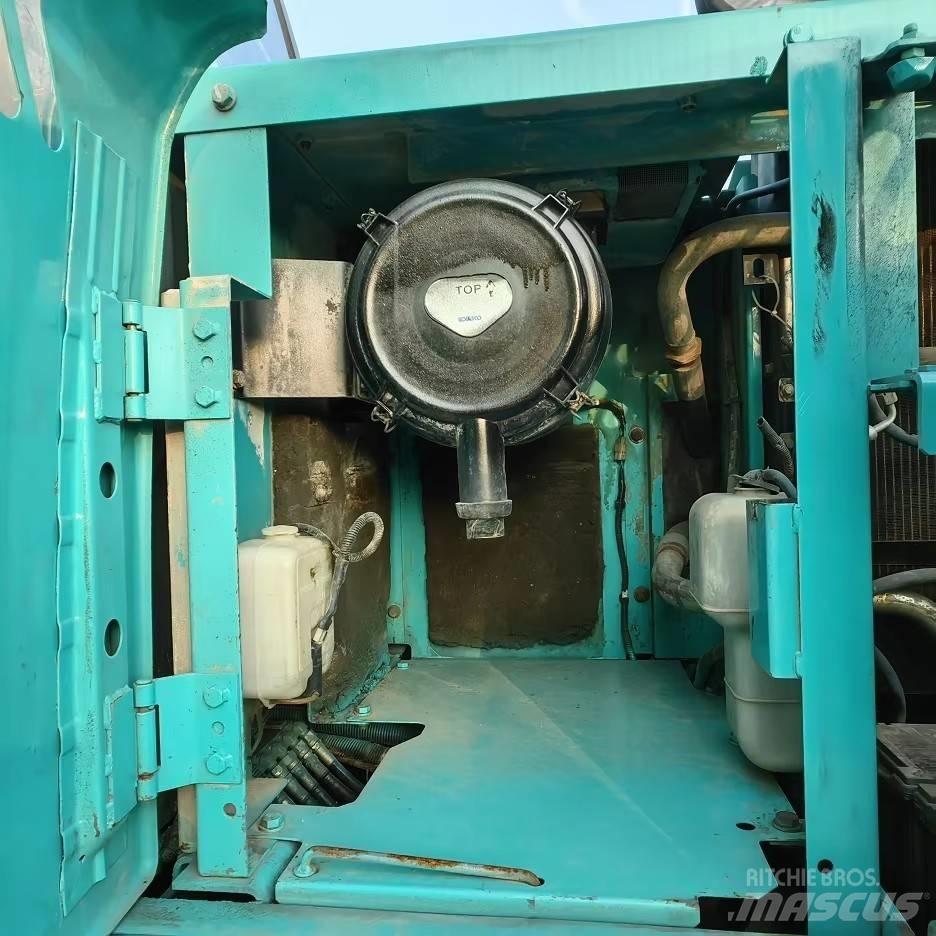 Kobelco SK200-8 Гусеничные экскаваторы