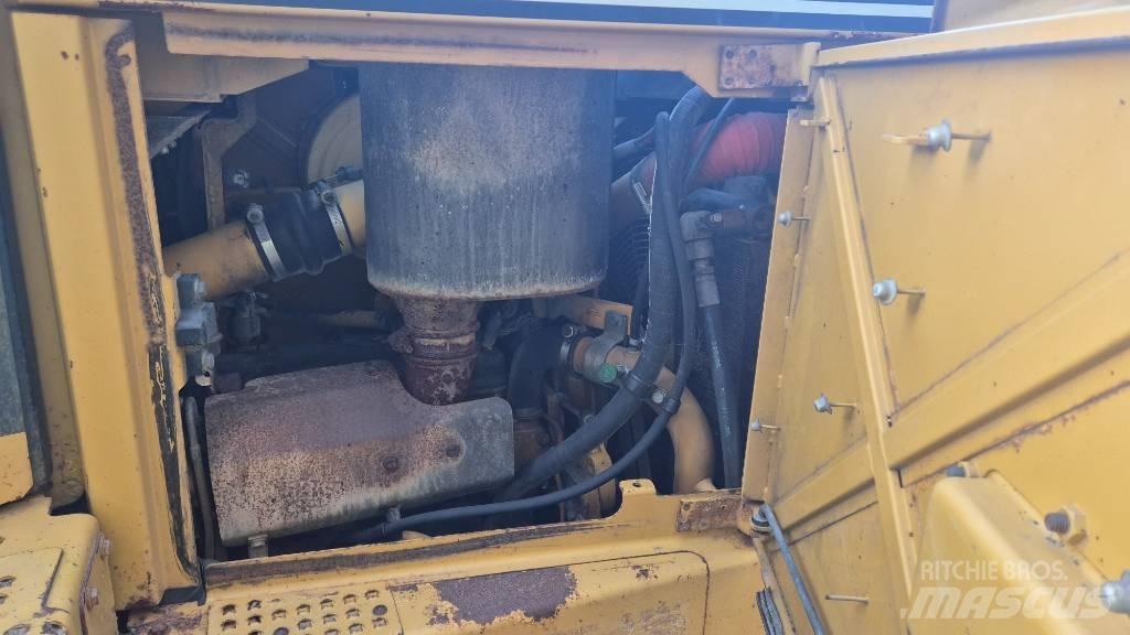 CAT D 6 R LGP Гусеничные бульдозеры
