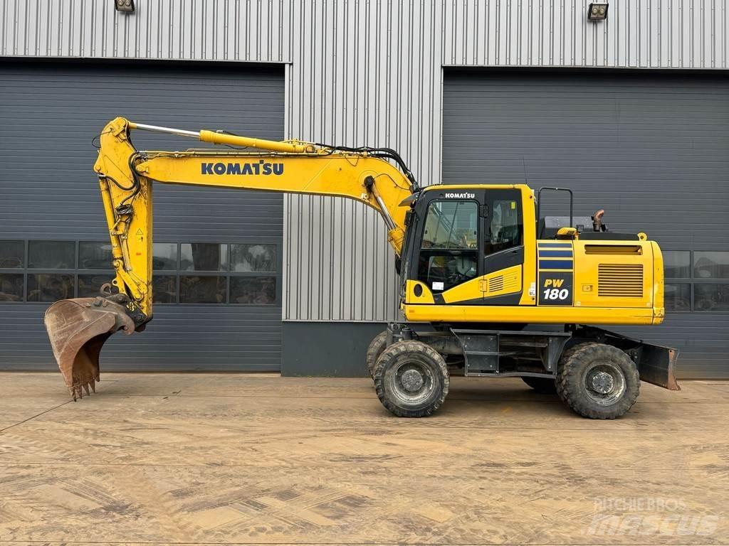Komatsu PW180-11 Колёсные экскаваторы