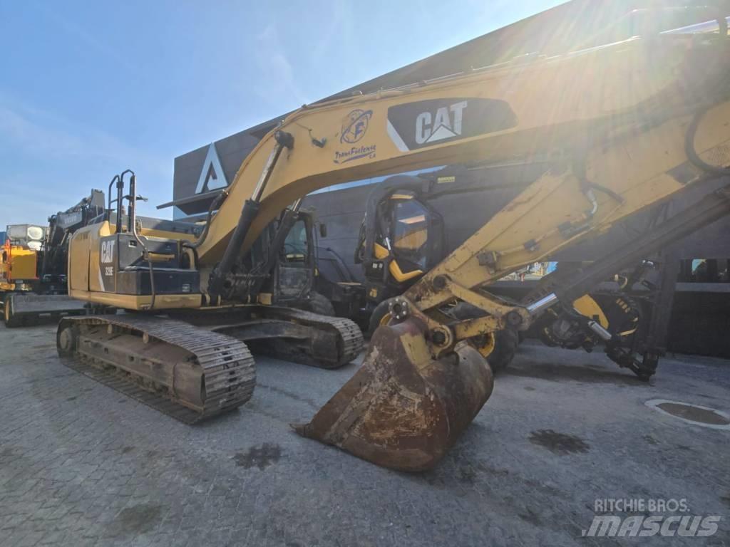 CAT 329 E LN Гусеничные экскаваторы
