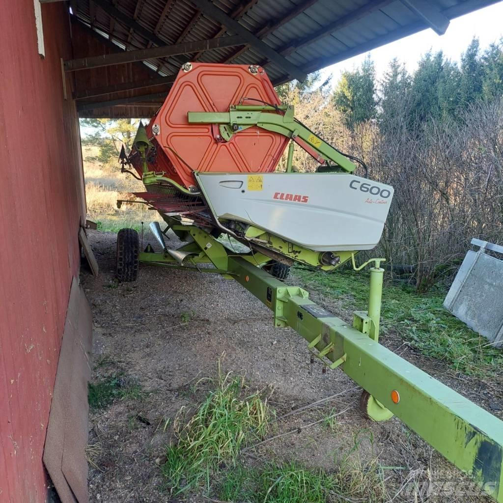 CLAAS Tucano 440 Зерноуборочные комбайны