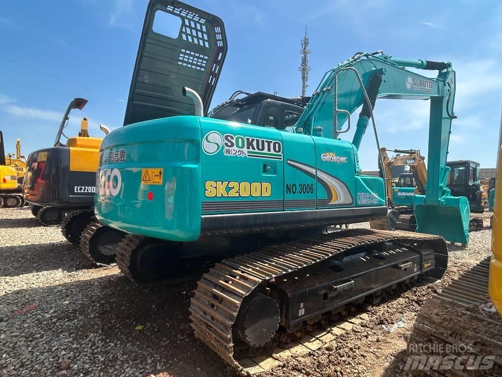 Kobelco SK 200D Малые экскаваторы 7т-12т