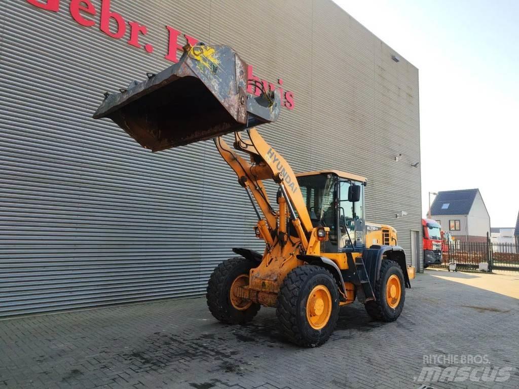 Hyundai HL 730-9 Фронтальные погрузчики