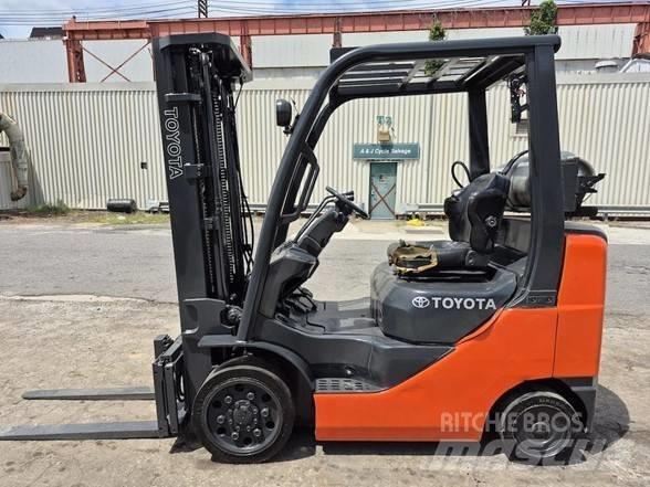 Toyota 8 FGCU 25 Другие складские механизмы