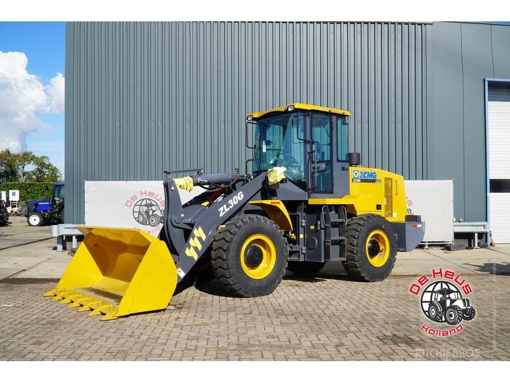 XCMG ZL30G Фронтальные погрузчики