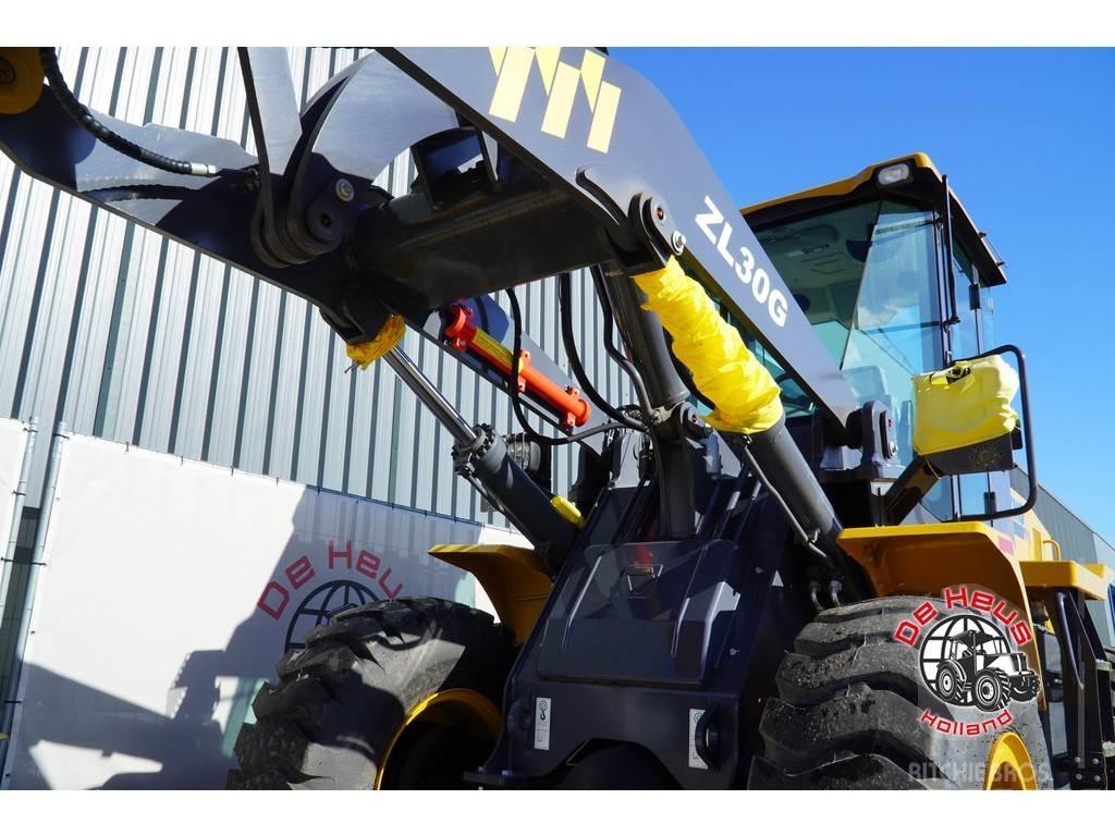 XCMG ZL30G Фронтальные погрузчики