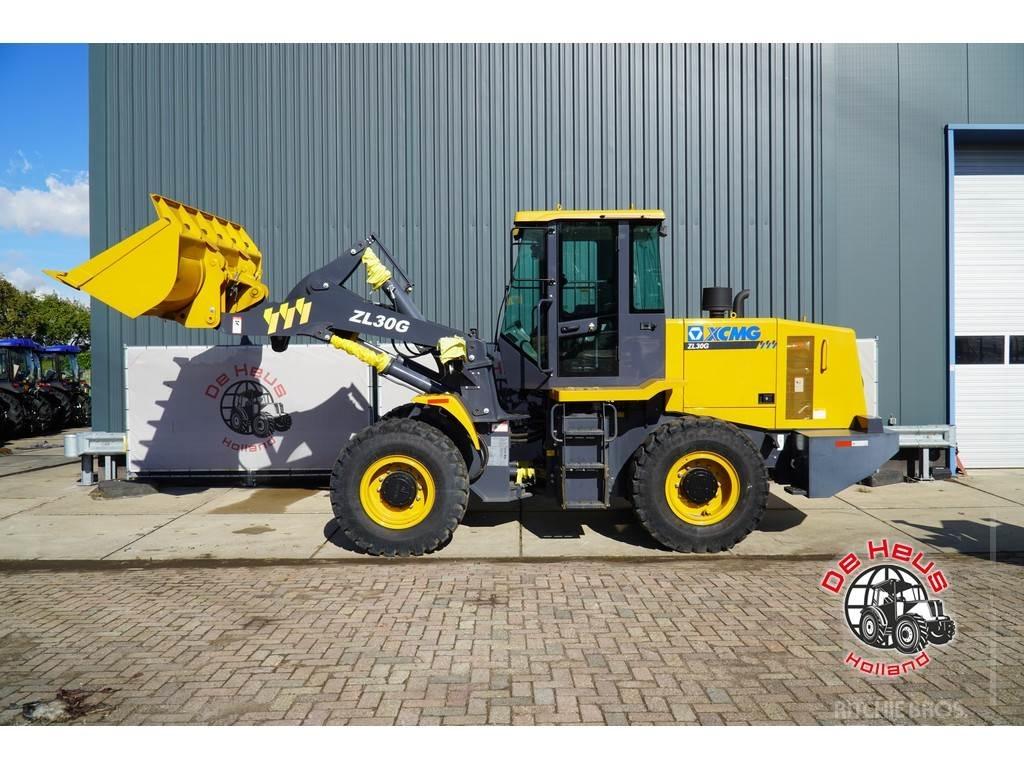 XCMG ZL30G Фронтальные погрузчики